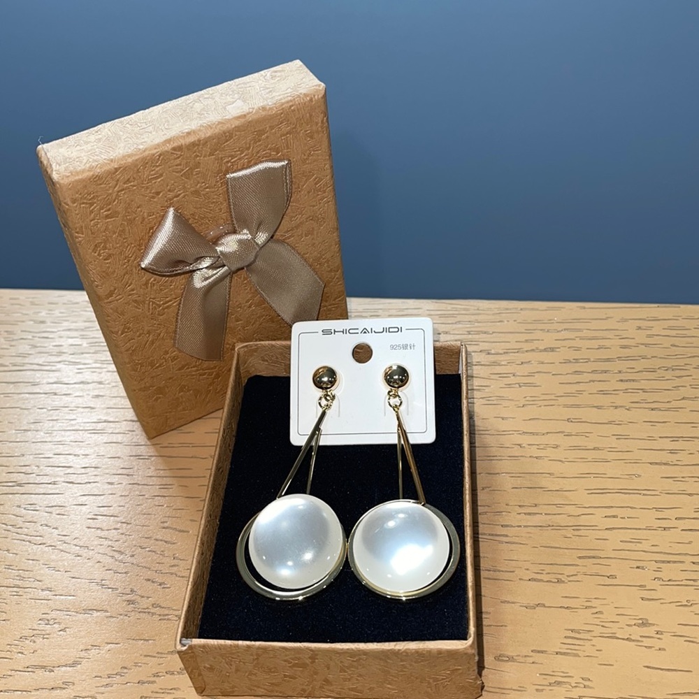 Brand new in a box Moon Stone Earrings Gold Tone Dangle Jewelry Accessories